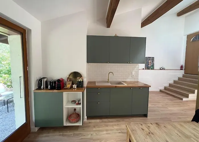 Maisonnette Dans La Vallee Verte